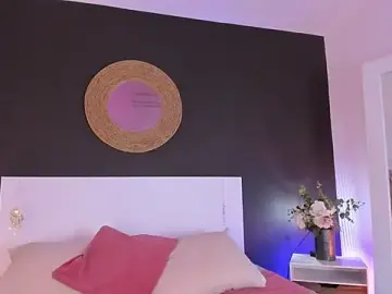 VioletPaket  live sex cam