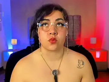 Lilith_velvet_  live sex cam