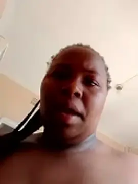 Thickzelda  live sex cam