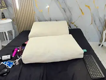 AprillRoss  live sex cam