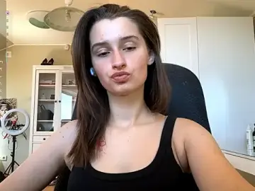 DarlineBrustera  live sex cam