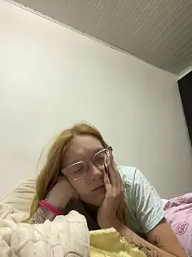 DouceMarine  live sex cam