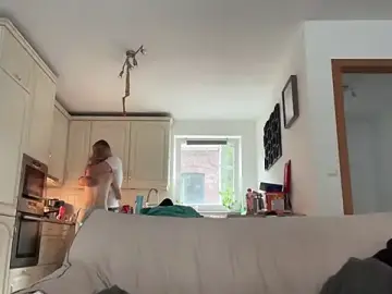 DouceMarine  live sex cam