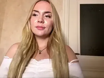 NoreneKast  live sex cam