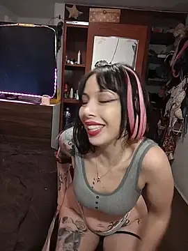Pinklajokr  live sex cam