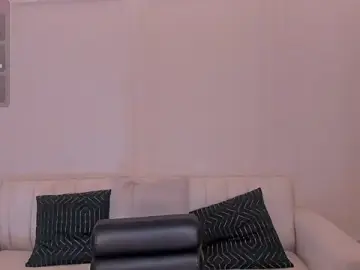 LeahNovac  live sex cam
