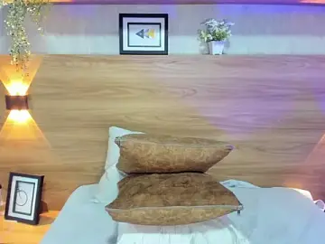 LiaKorz  live sex cam