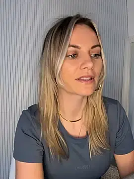 Milla__one  live sex cam