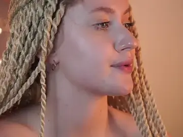 Nerissa_xo  live sex cam