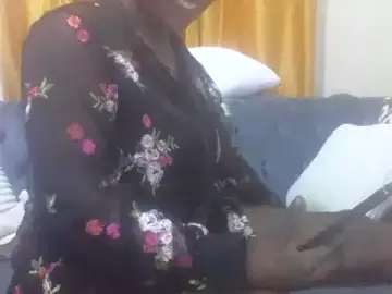 Sexyyamazon  live sex cam