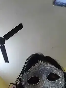 Suja_tamil  live sex cam
