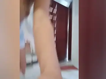 Buuuuceutda  live sex cam