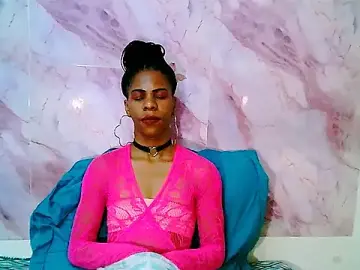 EbonySweetPeach  live sex cam