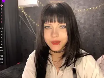EmilyEmbears  live sex cam