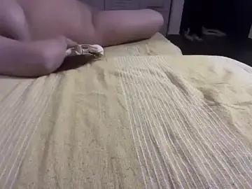 Hersheykaur  live sex cam