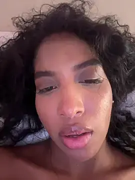 IamCrystal2  live sex cam