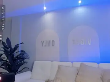 KatieStonne  live sex cam