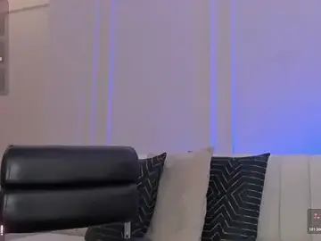 KatieStonne  live sex cam