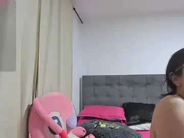 Kylie2211  live sex cam