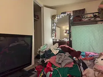MegaTinyyy  live sex cam