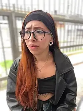 Sallem_Pink  live sex cam