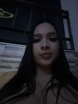 Ivone_Millerr  live sex cam