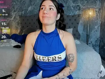 Bambi_cutee  live sex cam