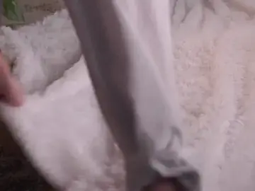 EsmaCrumbley  live sex cam