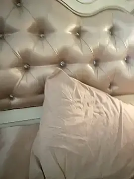 HotXMom_  live sex cam