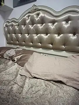 HotXMom_  live sex cam