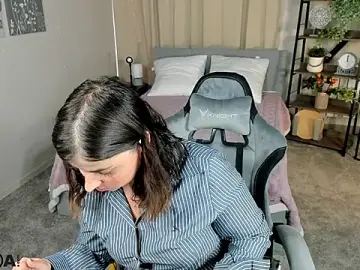 MartaEdams  live sex cam