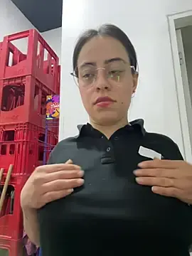 Angevit26  live sex cam
