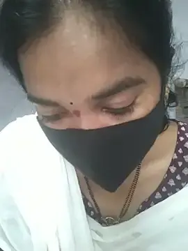 Siri_smiley  live sex cam