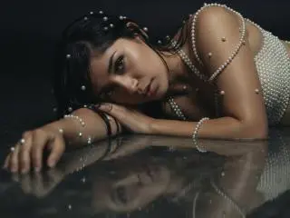 AbbyLewiis  live sex cam