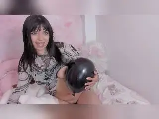 JuicyFresa  live sex cam