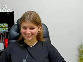 Evvelina  live sex cam
