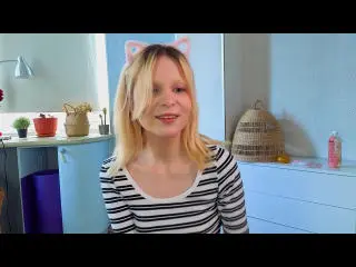 AnnikaFradette  live sex cam
