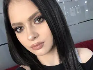 IliriaKara  live sex cam