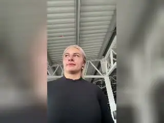 AtheneaRossi  live sex cam