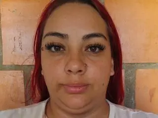 LaGorditaPelirRoja  live sex cam