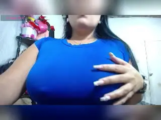 TrishaXx  live sex cam