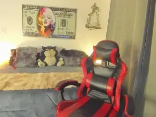 Maddyx69  live sex cam