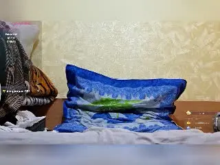KenyattaConsigli  live sex cam
