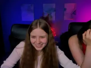 FoxyNikol  live sex cam