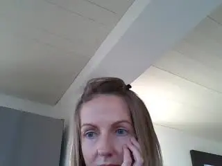 SophiaF  live sex cam