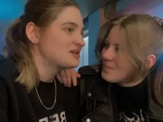 IngaFoxy  live sex cam