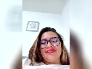 BellaSmithX69  live sex cam