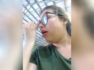 BellaSmithX69  live sex cam