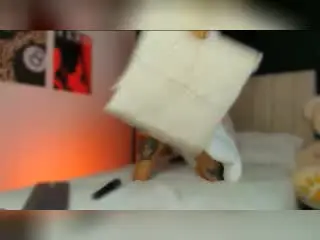 HarleyRoods  live sex cam