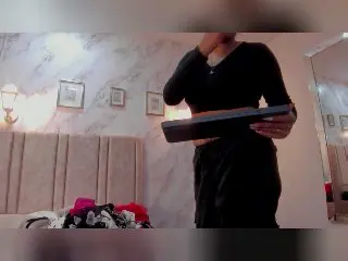 LarissaMiller  live sex cam